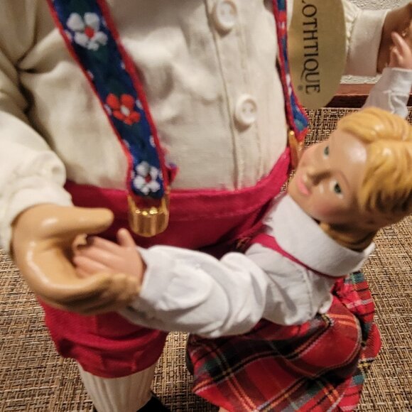 Clothtique Possible Dreams - Santa Claus Dancing with Girl -Christmas Dance - Picture 3 of 13